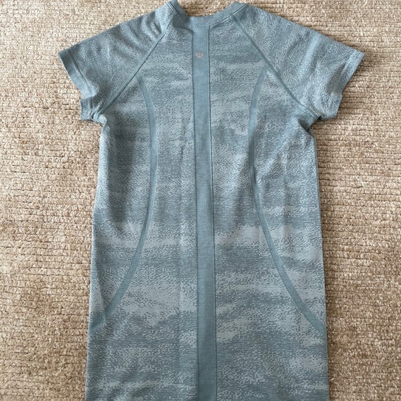 Lululemon swiftly tech - Picture 2 of 4